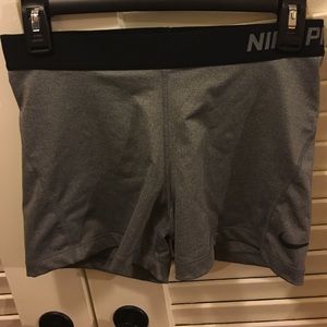 Grey & black nike Pro’s